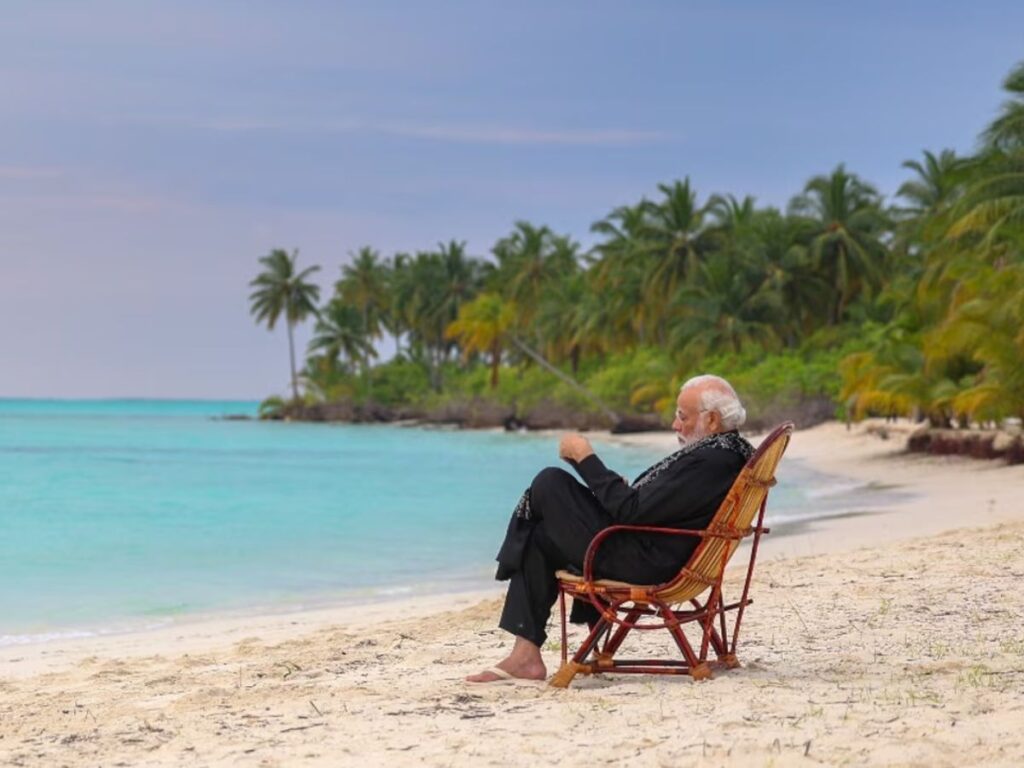 PM Modi lakshadweep island island - Merchant Navy Info- Navigating Strategic Interests: The Maldives-India-China Dispute in the Indian Ocean