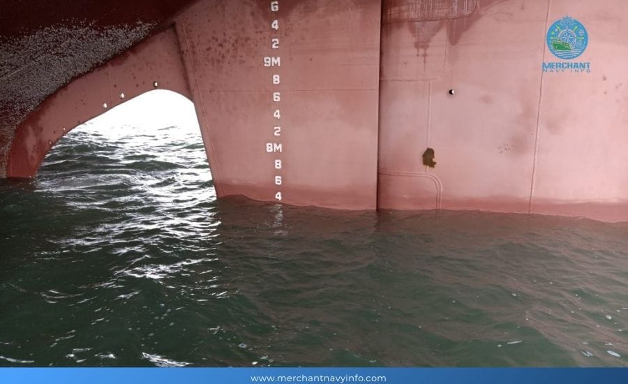 How To Tell Reading The Draught Is Done? - Merchant Navy Info