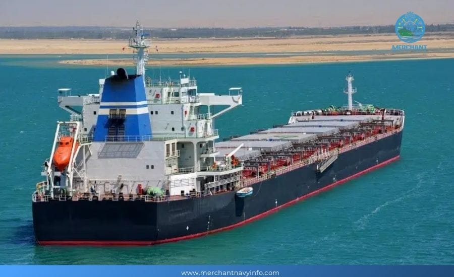 What is a Bulk Carrier? Structure - Merchant Navy info